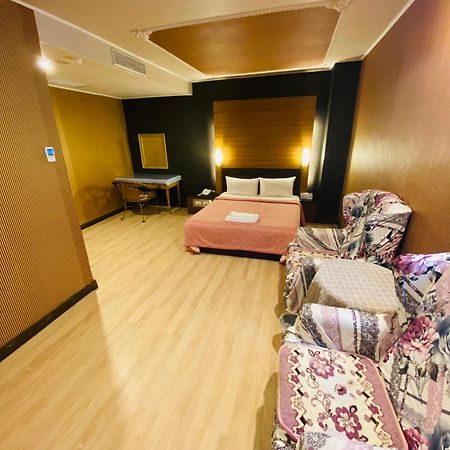Hotel Lee-Chan Taipei Exteriör bild