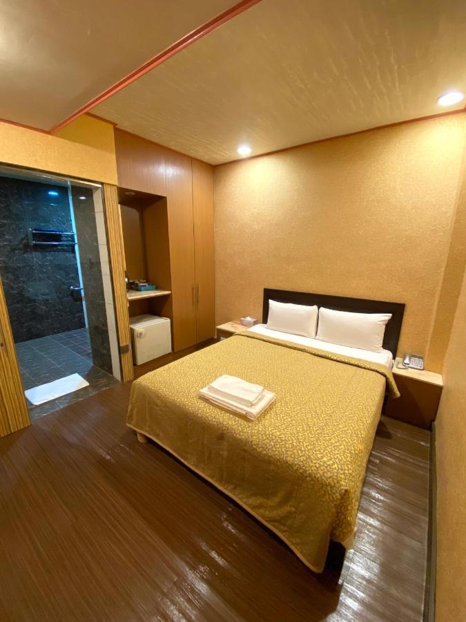Hotel Lee-Chan Taipei Exteriör bild