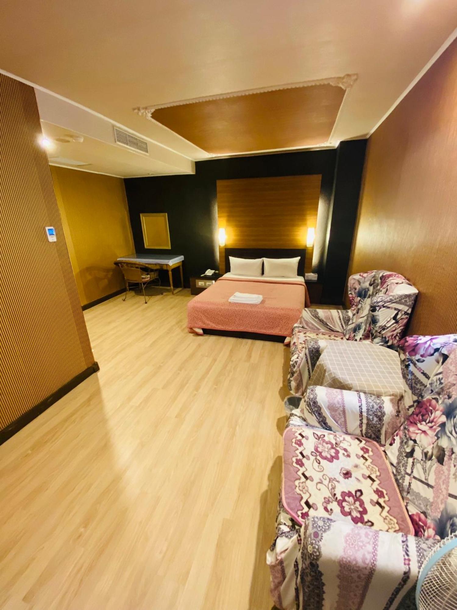 Hotel Lee-Chan Taipei Exteriör bild