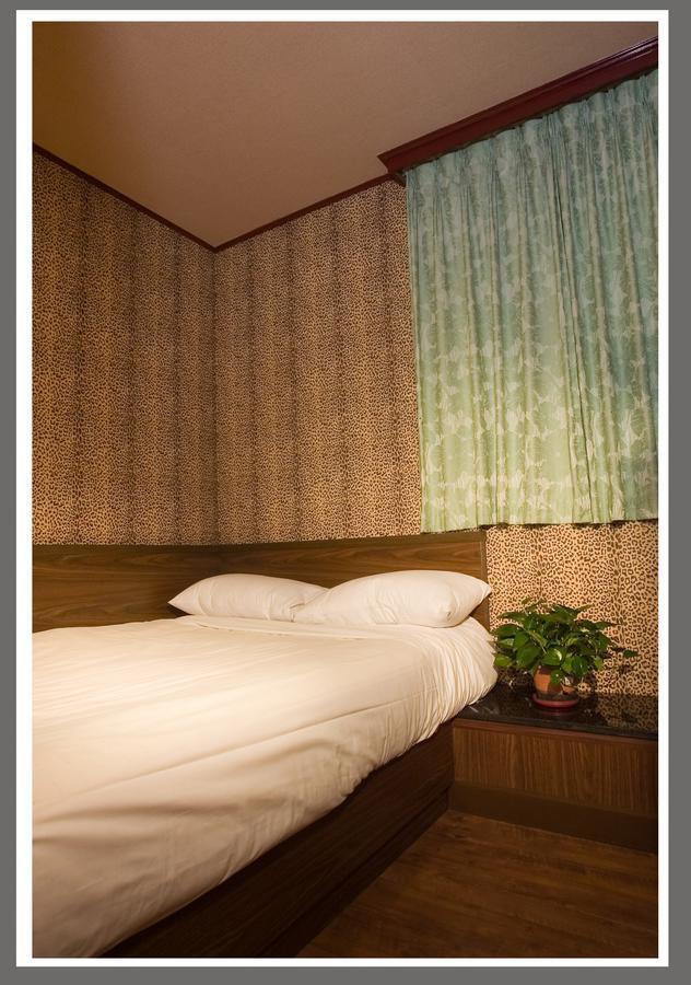 Hotel Lee-Chan Taipei Exteriör bild